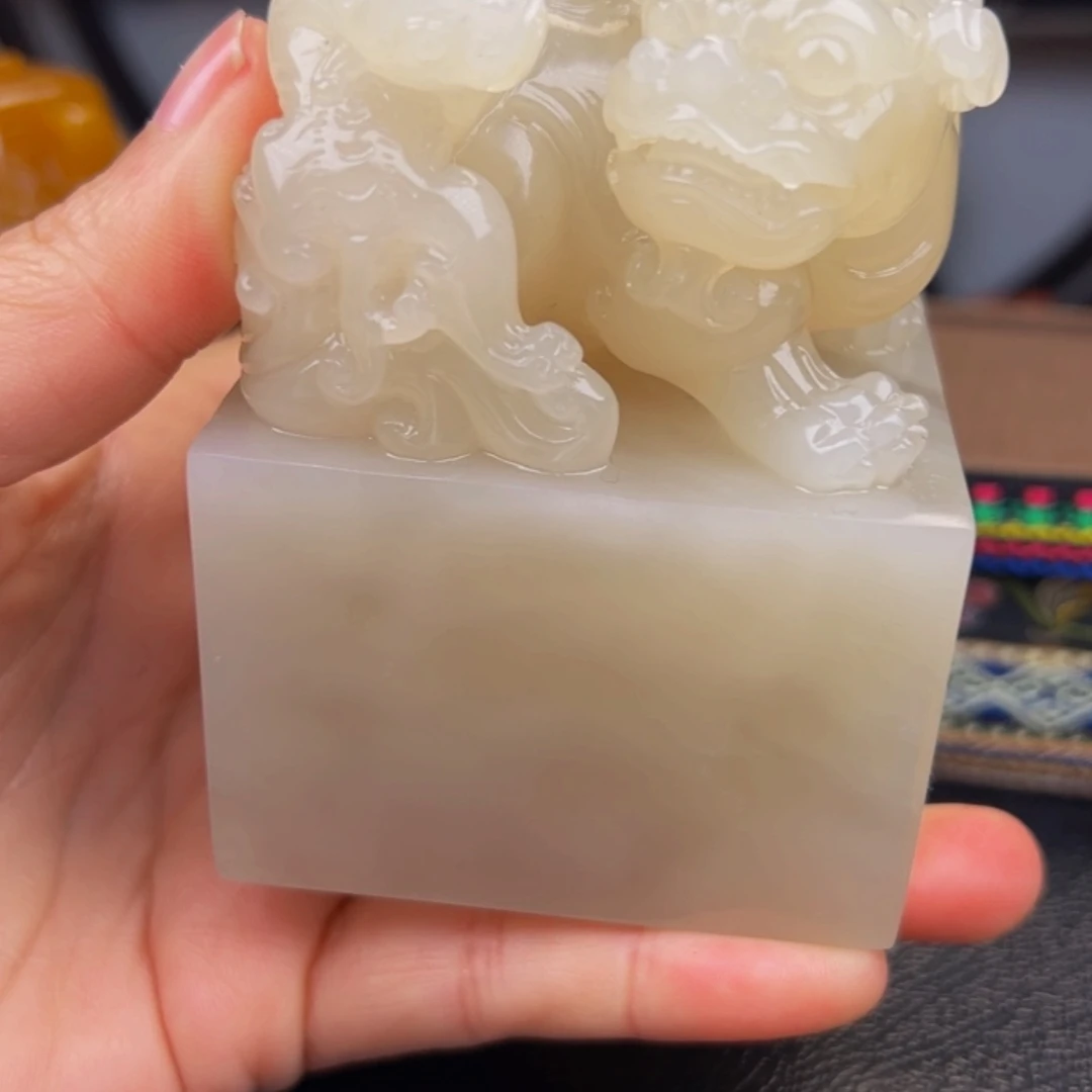 【闪购商品】田黄石山**色