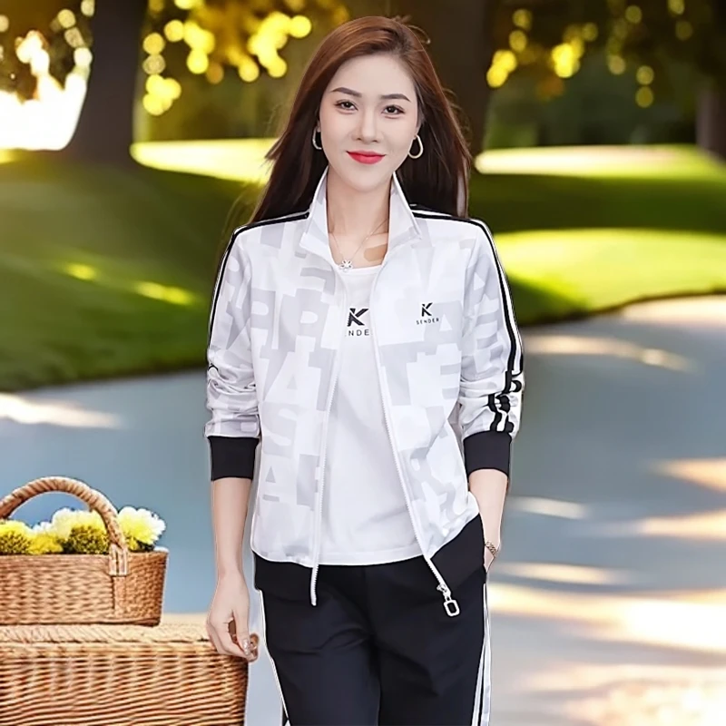 运动套装女春秋时尚气质减龄旅游新款休闲外套洋气显瘦秋装三件套