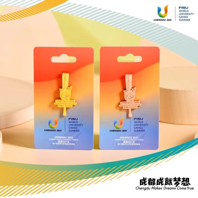 【捡漏】玫瑰色火炬挂件纪念品