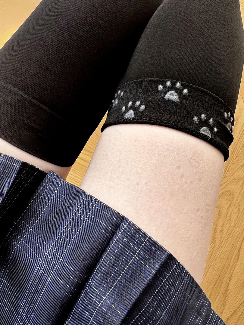 抵达一楼黑色jk袜天鹅绒过膝袜女防滑过膝袜白丝袜薄