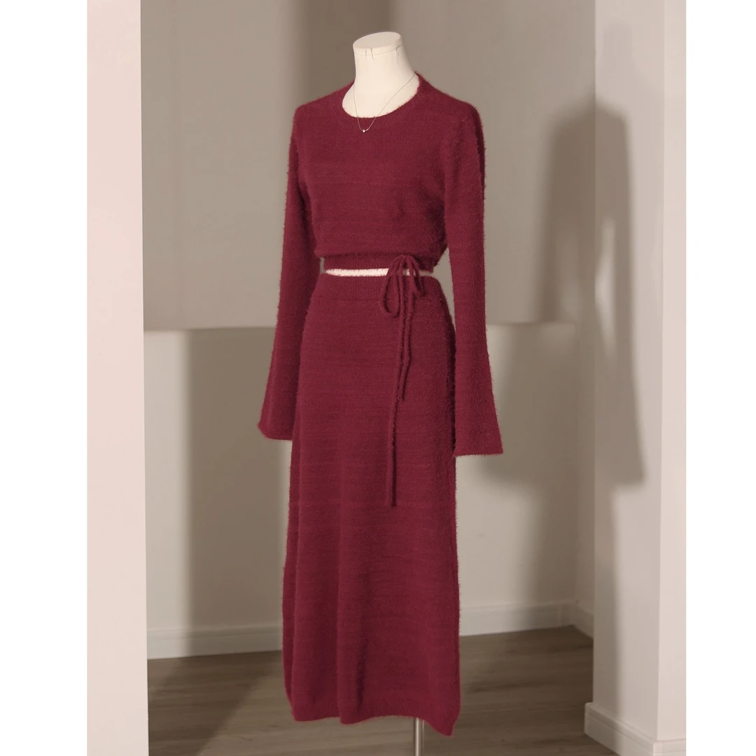 2320019-2320020温柔梅子上衣+温柔梅子半裙（现）