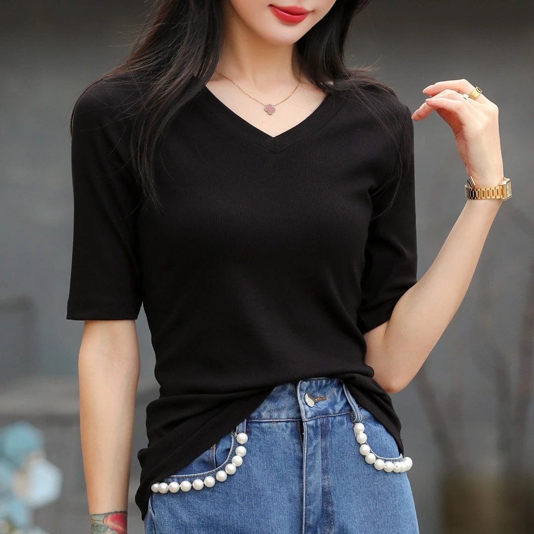 渐变丁达尔风时尚纯色V领中袖T恤女士简约百搭显瘦五分袖打底衫
