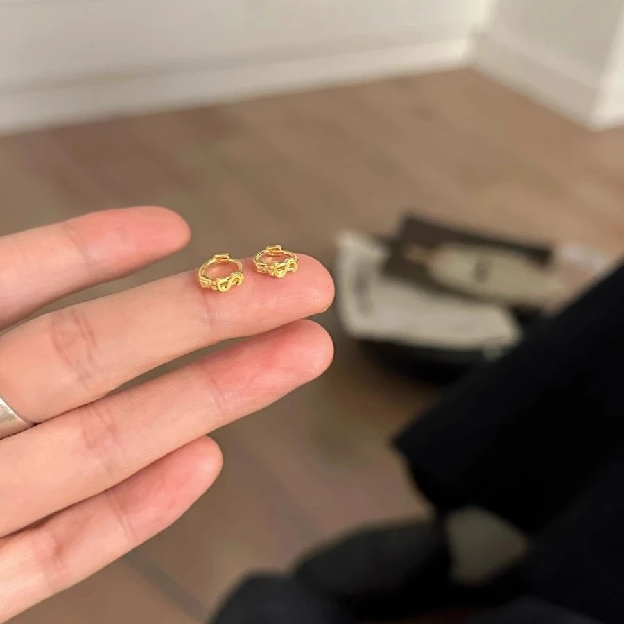 铜合金耳饰 钱多多耳扣女小众设计冷淡风耳扣耳经典百搭精致时尚