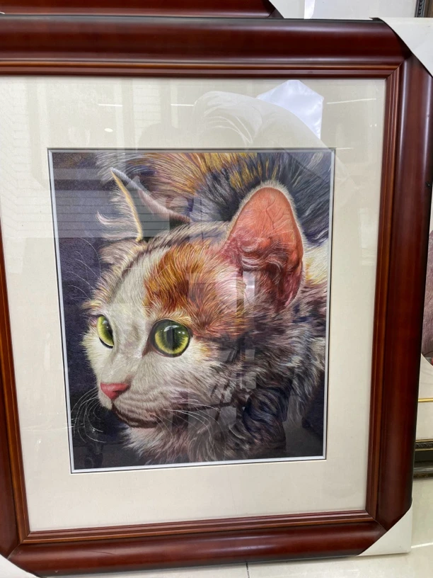 精品苏绣明眸猫咪手工刺绣挂画满工满绣精品收藏装饰送礼