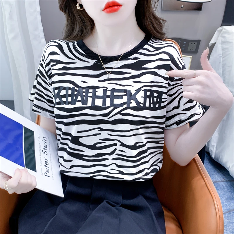 时尚豹纹字母印花短袖T恤女2025夏季新款宽松显瘦韩版圆领上衣潮