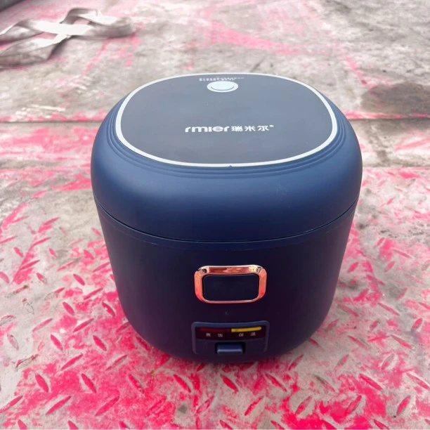 大货车专用启动电饭锅24V220V插点烟器可用瑞米尔2L容量1-3人使用