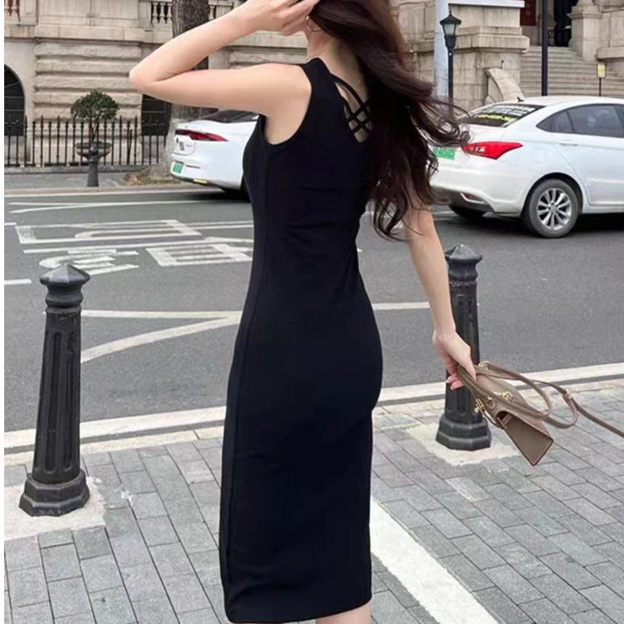 2024夏季新款气质女神范高级感修身御姐风长裙黑色无袖连衣裙女装