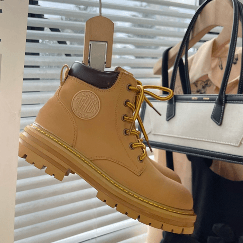 【莱元元】内增高女鞋厚底马丁靴小个子靴子女短靴大黄蜂工装靴
