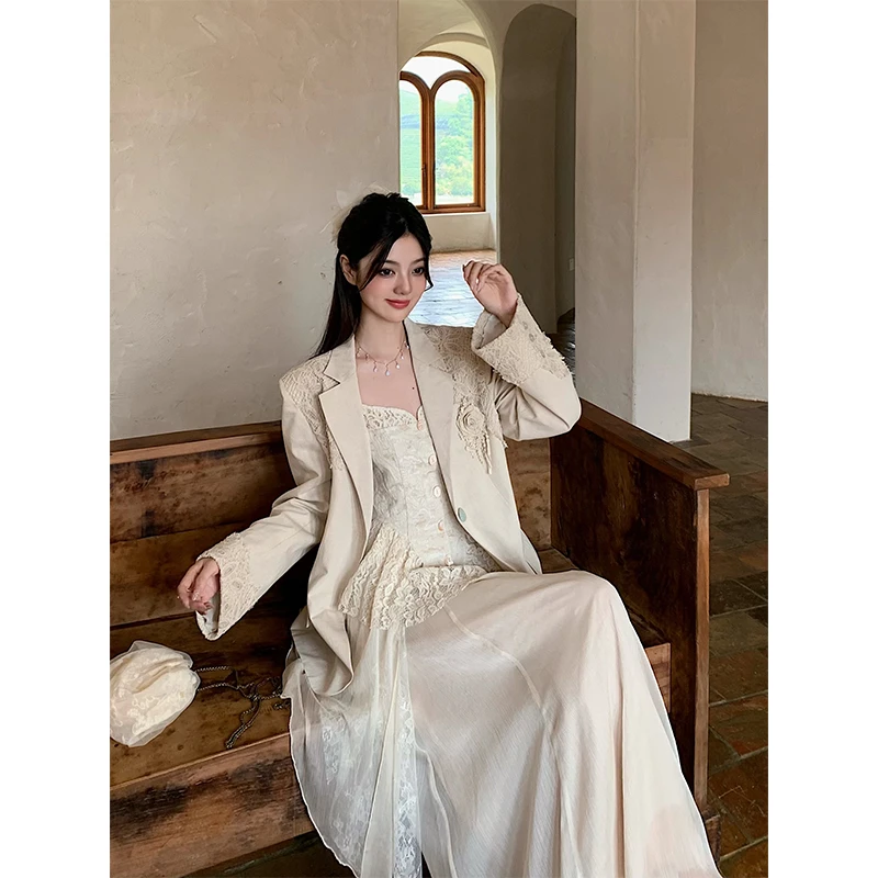 [WALKINDARK]云山雾·重工拼接钩花oversize宽松垫肩西装外套