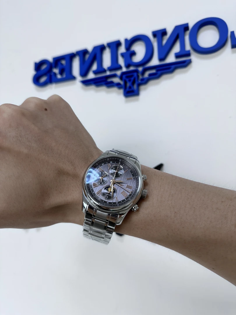 99新 Longines/浪琴 隐藏款！！！八针黑盘金针月相/42mm