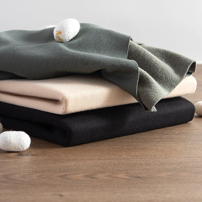 中国丝绸 女士真丝拉绒加绒加厚冬季保暖长袖无痕圆领上衣Y198