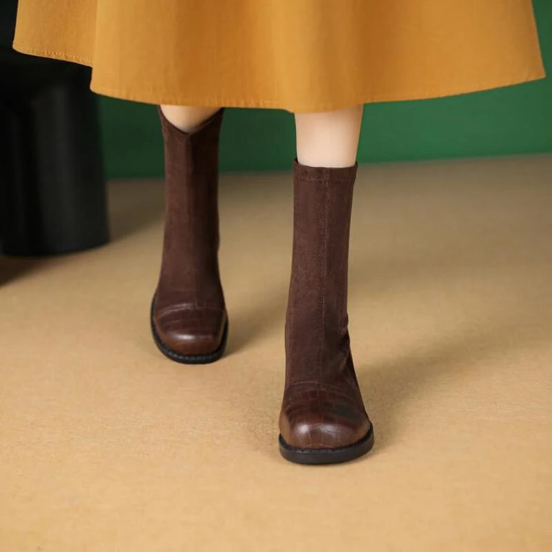 棕色靴子女粗跟中跟短靴弹力瘦瘦靴短筒皮靴单靴大码小码女鞋 QH