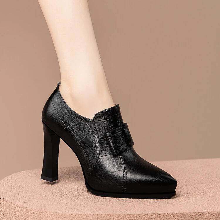 米白色尖头走秀超高跟皮鞋真皮深口单鞋2024年春季粗跟蝴蝶结RQJ