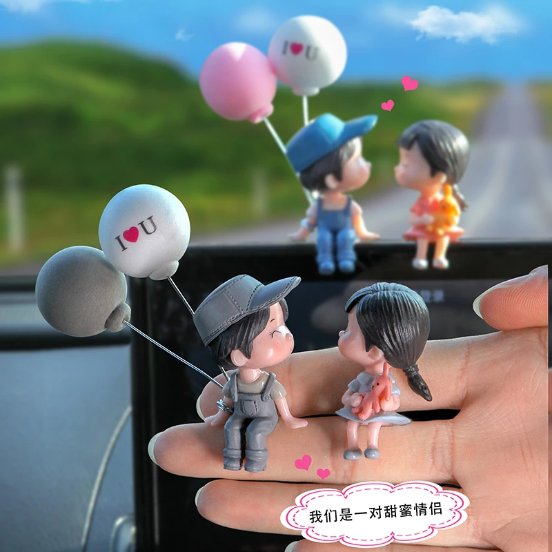 2023款车内饰品网红气球情侣娃娃后视镜中控台创意可爱车载摆件