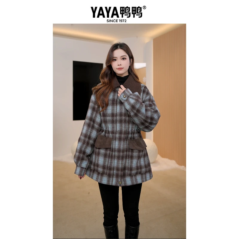 YAYA/鸭鸭新款高级感轻户外百搭收腰女士羽绒服时尚格子毛呢外套