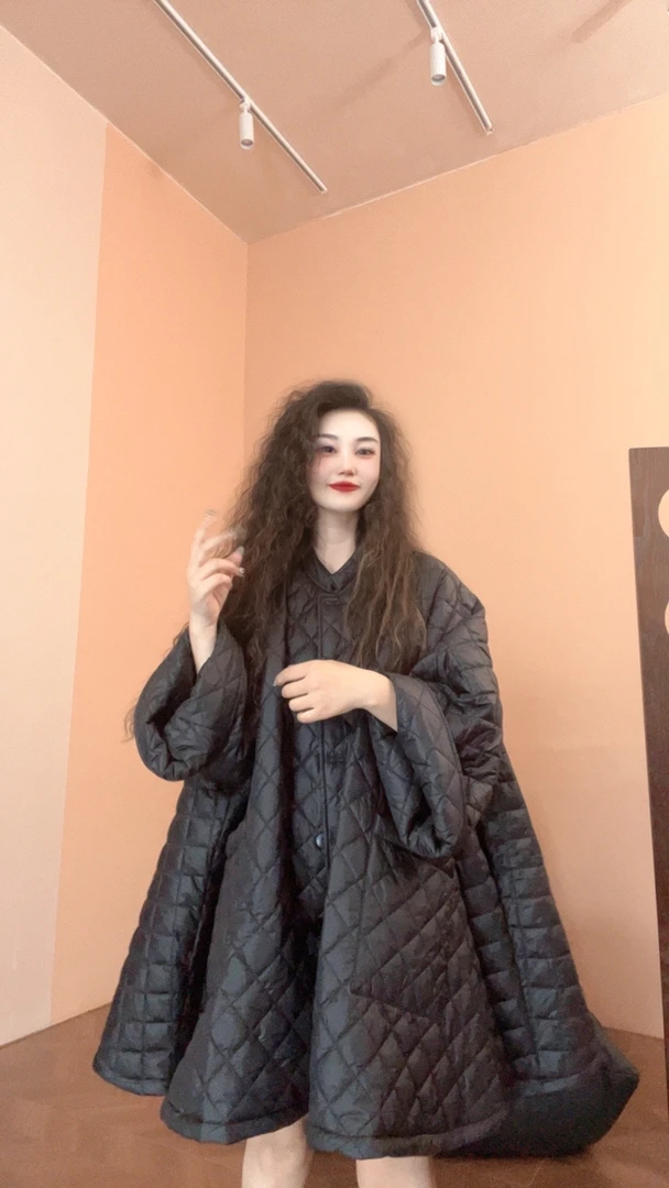 museguhui/木色古汇7302-1#秋冬时尚纯色菱形棉服（衣长88左右）