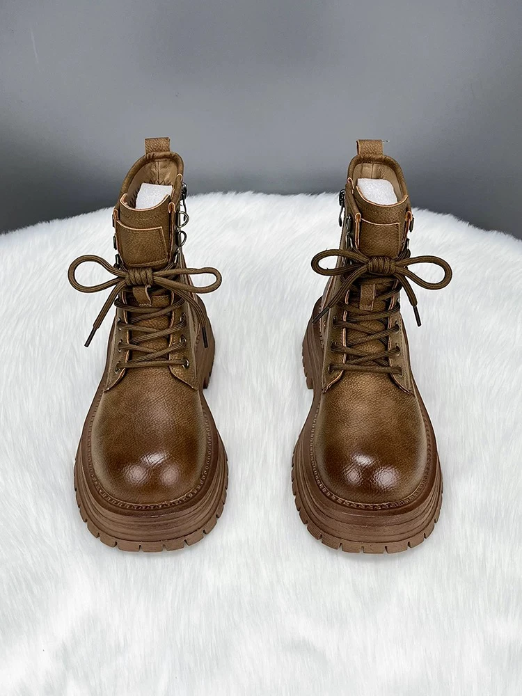 菲姐时尚百搭休闲气质平底女鞋潮流马丁靴长靴平底软底鞋