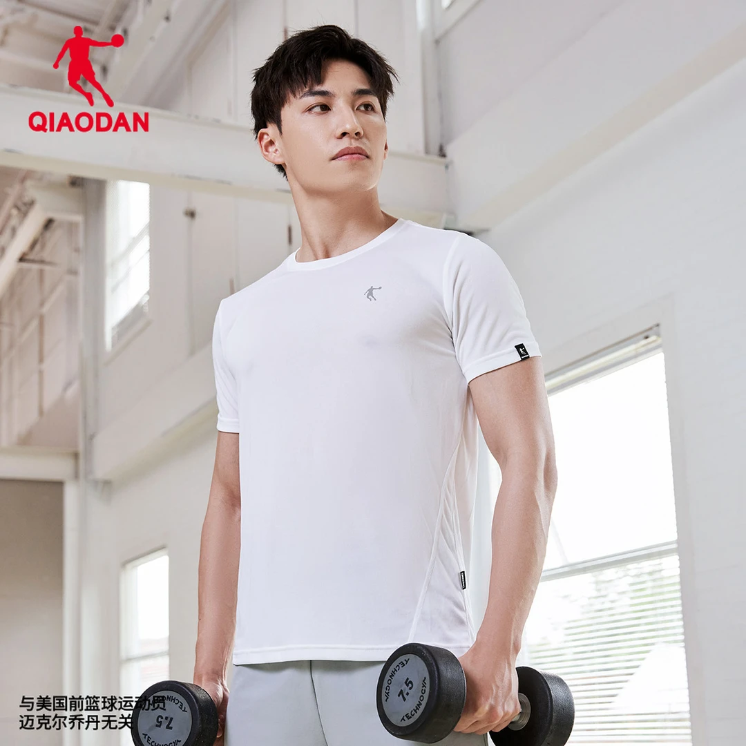 中国乔丹男短袖T恤上衣圆领训练健身运动速干冰丝透气XHS2371267