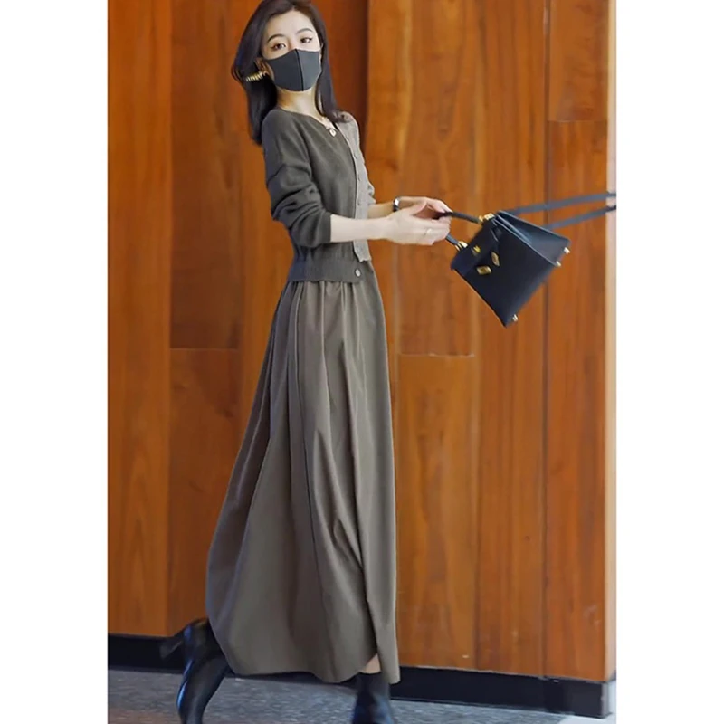 高档假两件妈妈爆款连衣裙女2025秋装气质新款大码女装大牌长裙子