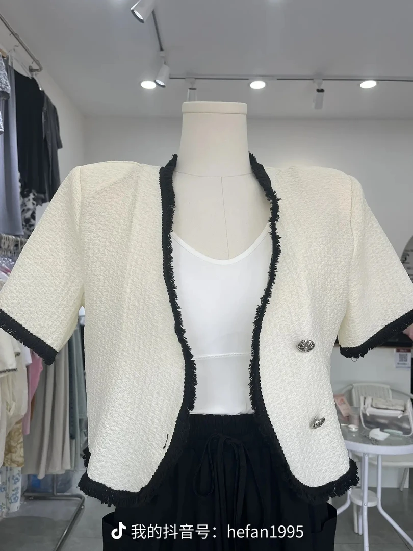 夏季短款时尚外套上衣