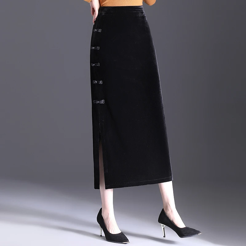 新中式盘扣开叉包臀长裙一步裙女2024秋冬新款旗袍裙金丝绒半身裙