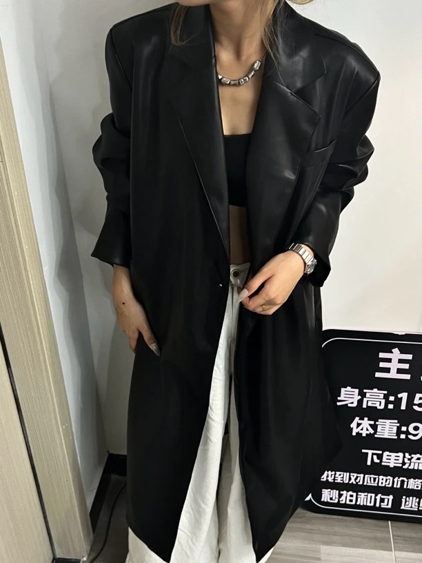 莜莜穿搭直播间高品质大衣