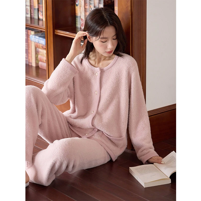 睡衣女秋冬季冬款仿貂绒加厚加绒保暖法兰绒家居服小香风粉色套装