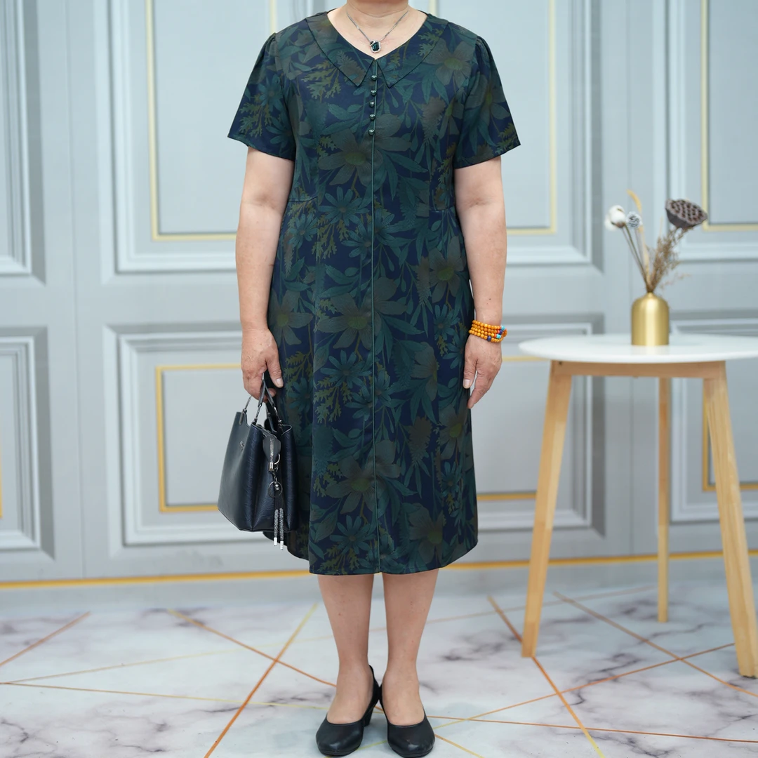 大码中老年妈妈装2024夏季新款遮肚显瘦满印花小翻领连衣裙宽松