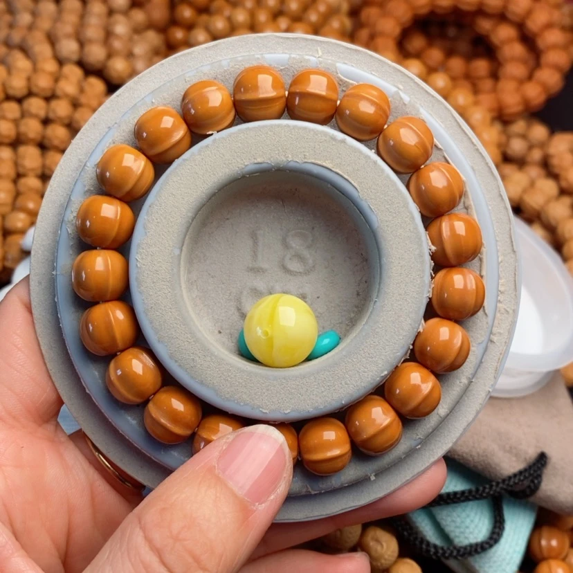 【闪购商品】猴头核桃手串四花小鲨鱼