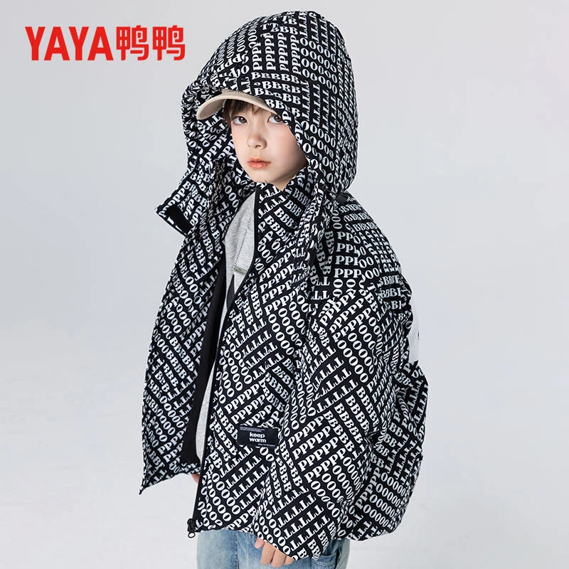 YAYA/鸭鸭YE3B81460A3鸭鸭羽绒服男童潮流满印加厚短款韩版外套