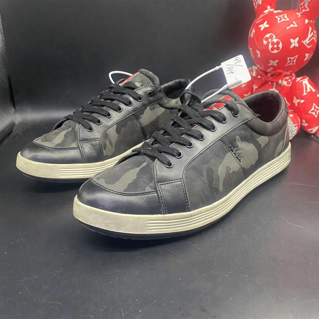 【隆星特惠】Prada/普拉达男士经典休闲舒适黑色迷彩板鞋43欧码正品