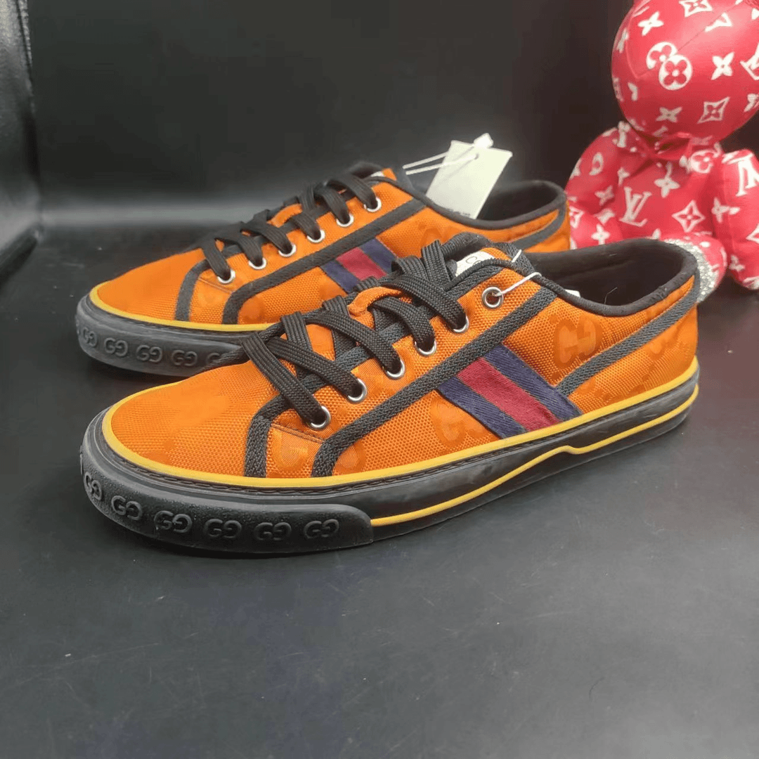 【隆星特惠】GUCCI/古驰 男士经典橘色老花时尚舒适帆布板鞋42码