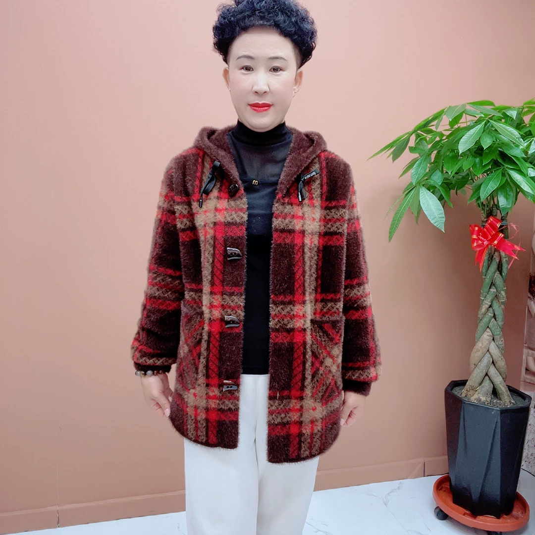 冬季时尚帽款加厚防水貂绒外套洋气加绒连帽宽松网红中老年妈妈装