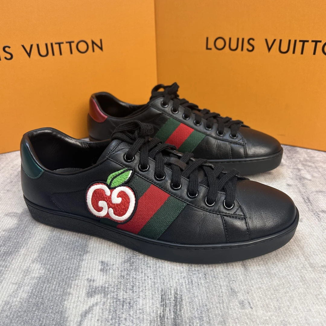 95新 GUCCI/古驰 黑色圆头系带条纹苹果刺绣休闲鞋/39.5码/144