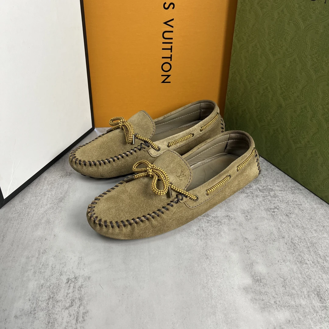 95新 LouisVuitton/路易威登 棕色蝴蝶结小流苏豆豆鞋/95新42欧