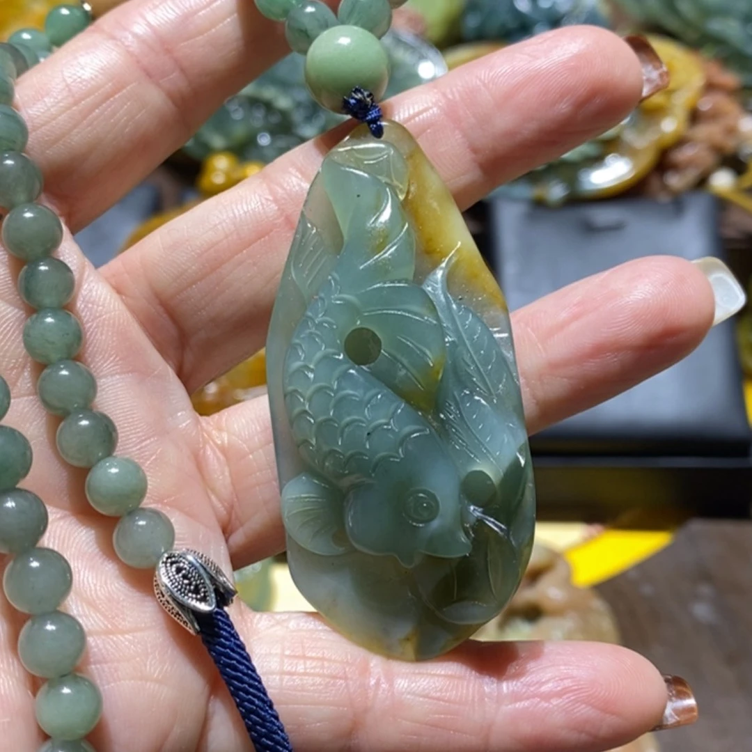 【闪购商品】蛇纹石玉颈饰合金