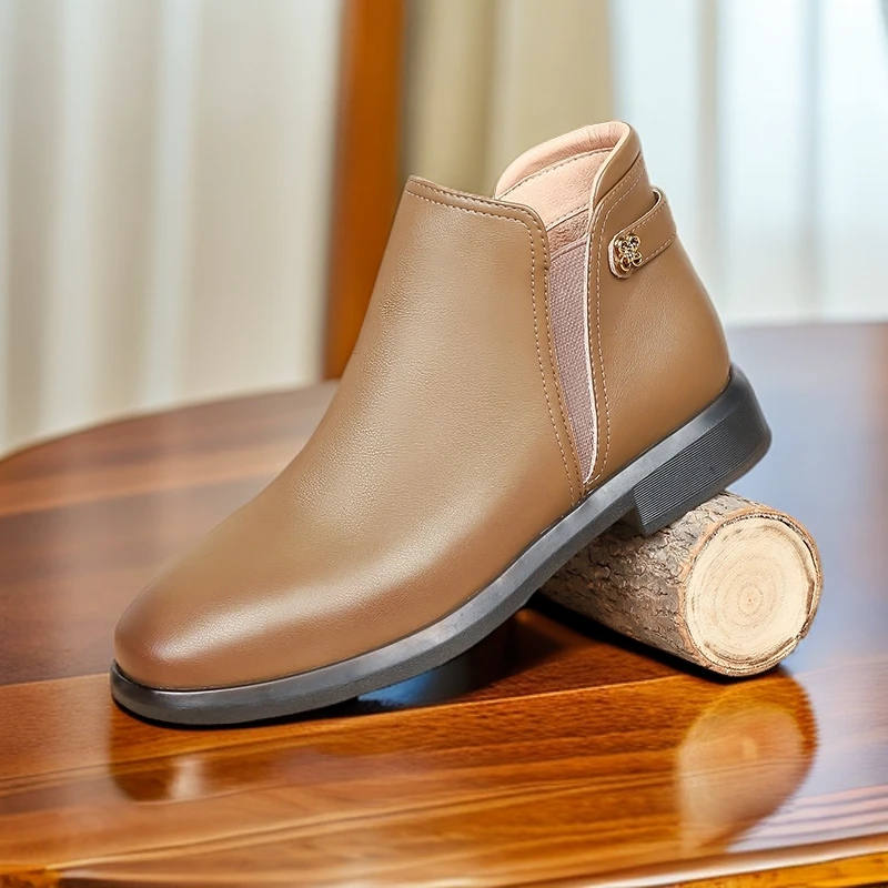 4905短靴女新款秋冬单靴真皮低跟软底中年妈妈女靴舒适大码棉鞋