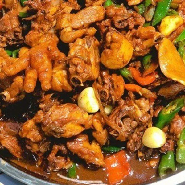 山东临沂特色炒鸡(高品质黑爪公鸡)加热即食,方便美味
