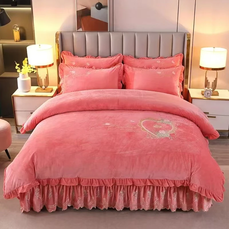 【爱心玫贵】加厚高端婴儿绒韩版刺绣加厚保暖床盖款四件套