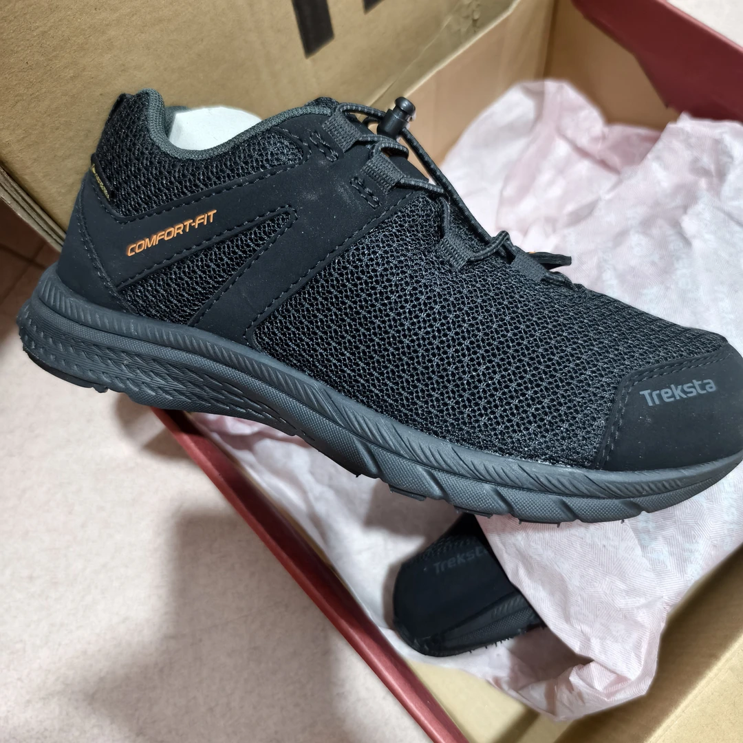 春秋款超轻透气跑步登山鞋防水减震运动鞋童鞋大小童