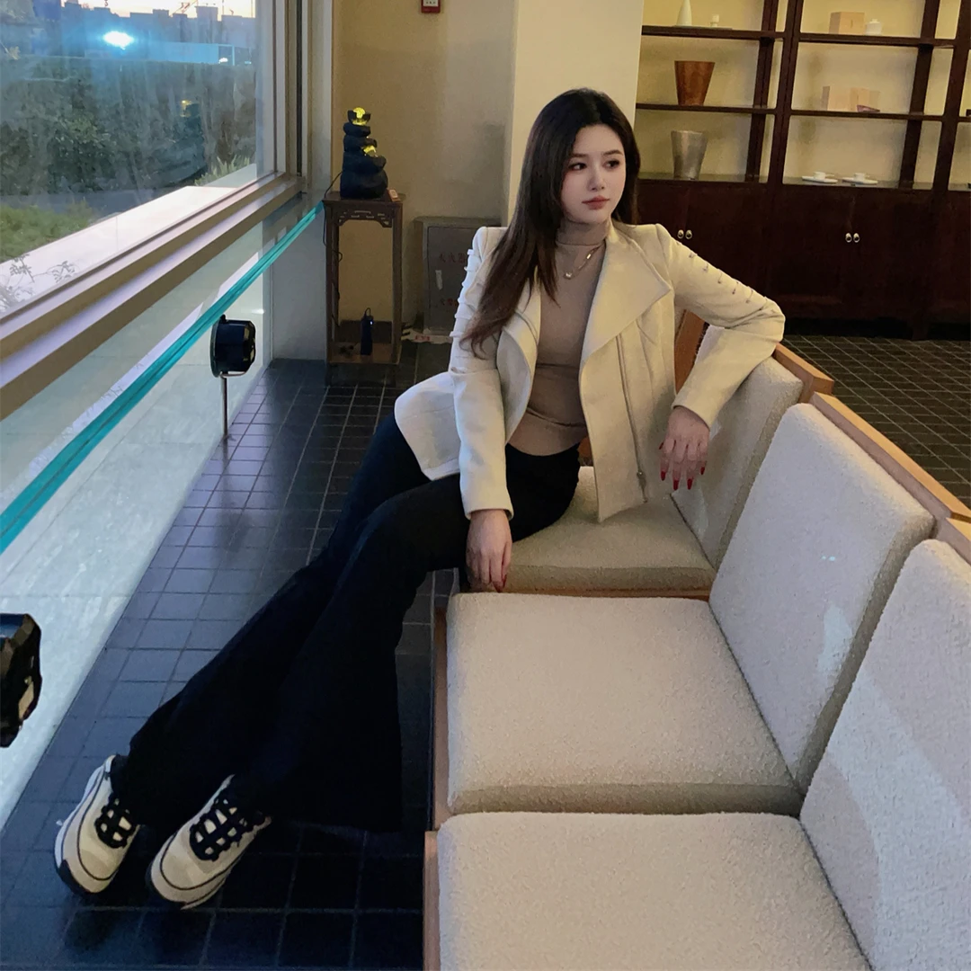 微胖大码女装秋冬黑色微喇显瘦高腰时尚大长腿气质修身小个子长裤