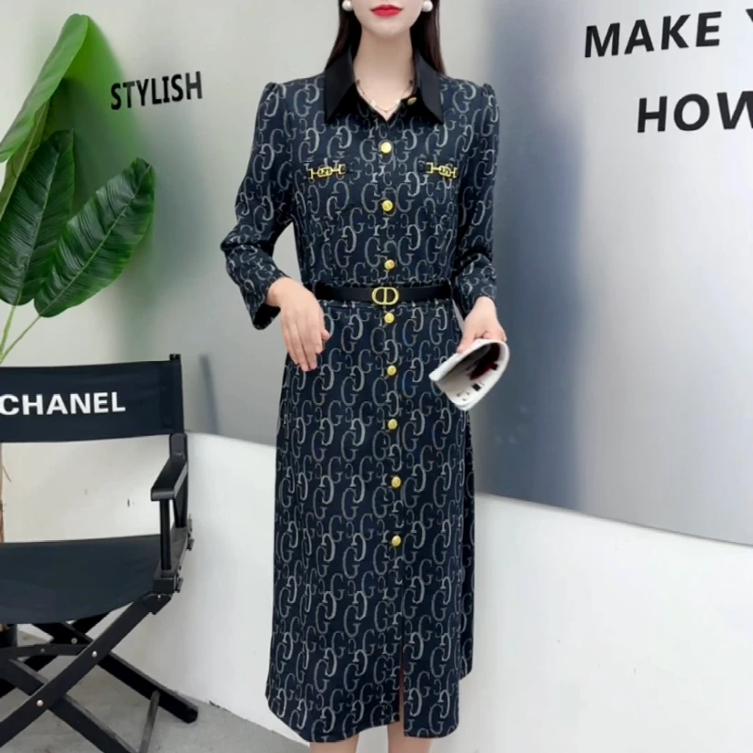 8818高端印花长袖连衣裙2023新款气质复古长裙秋冬上新西服领女装