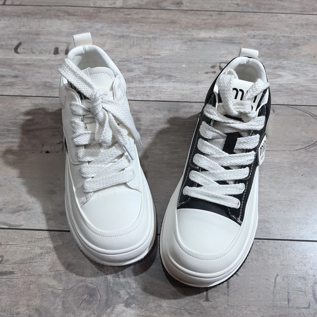 白色新款真皮厚底时尚潮流百搭女休闲运动小白鞋韩版圆头系带舒适