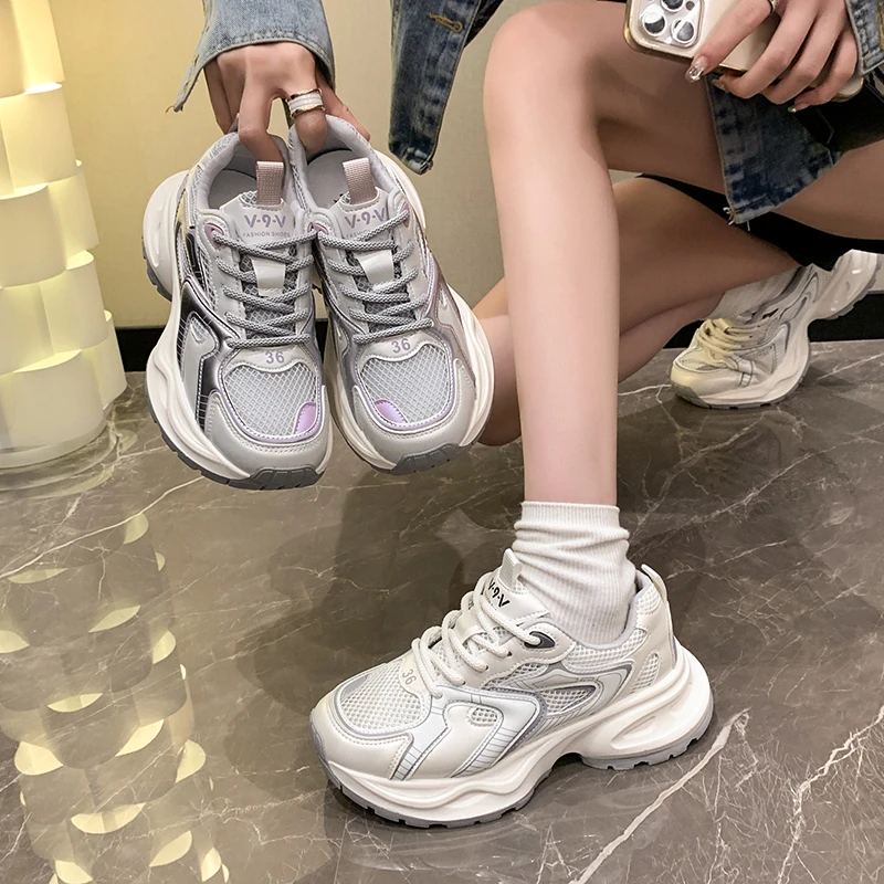 小众厚底老爹鞋女2024新款爆款百搭运动休闲鞋增高系带轻便跑步鞋