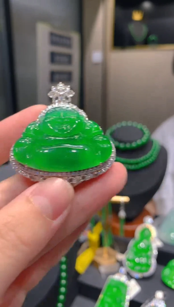 【闪购商品】翡翠颈饰18K金镶嵌23一季