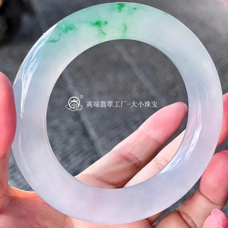 大小珠宝冰种飘绿天然翡翠手镯圆条56送礼冰透细腻干净翡翠玉镯子