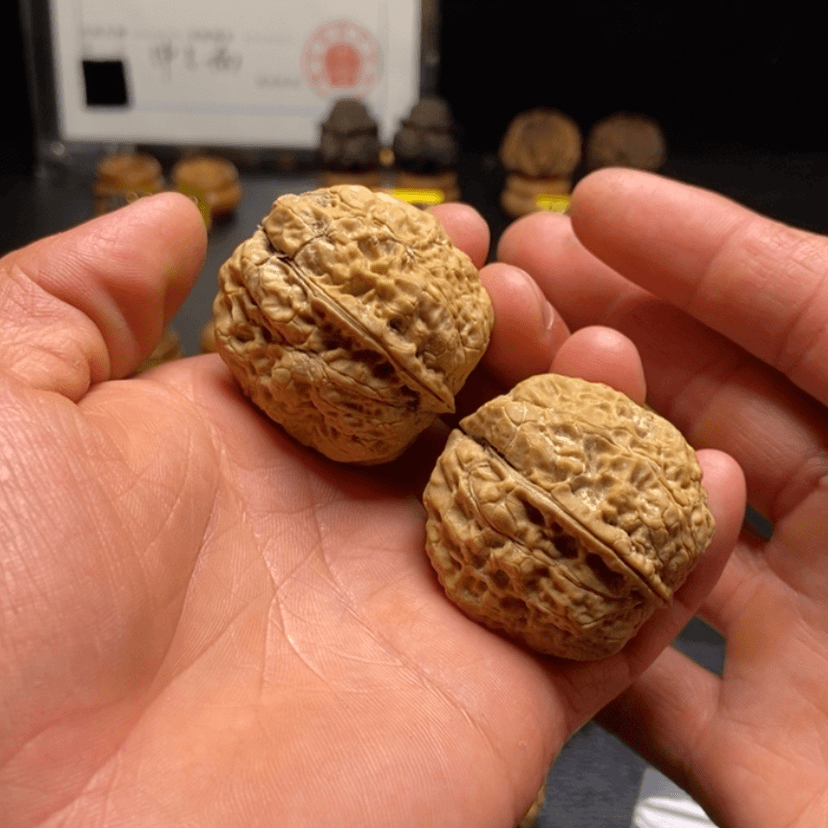 【闪购商品】文玩核桃把件知***樂B九五玄包