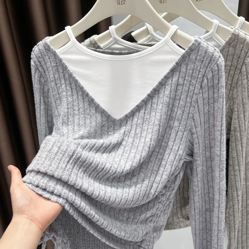 灰白假两件侧边抽褶时尚领口长袖T恤女秋季软糯坑条磨毛撞色上衣