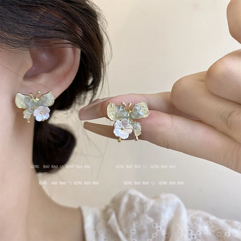 铜合金耳饰 A38新中式春夏气质蝴蝶耳钉超闪ins风