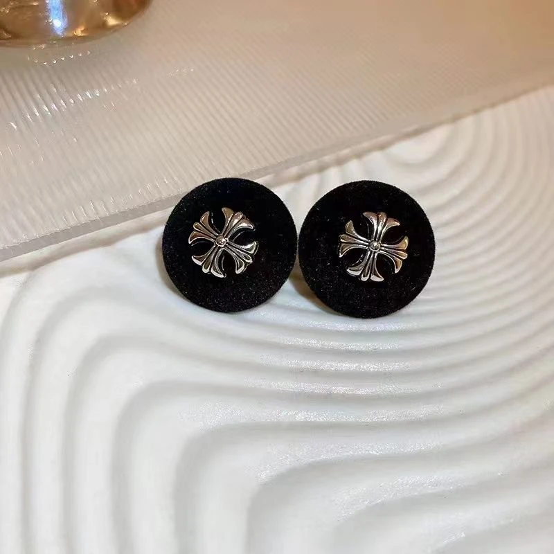 铜合金耳饰 B20黑色放心耳环高级轻奢款